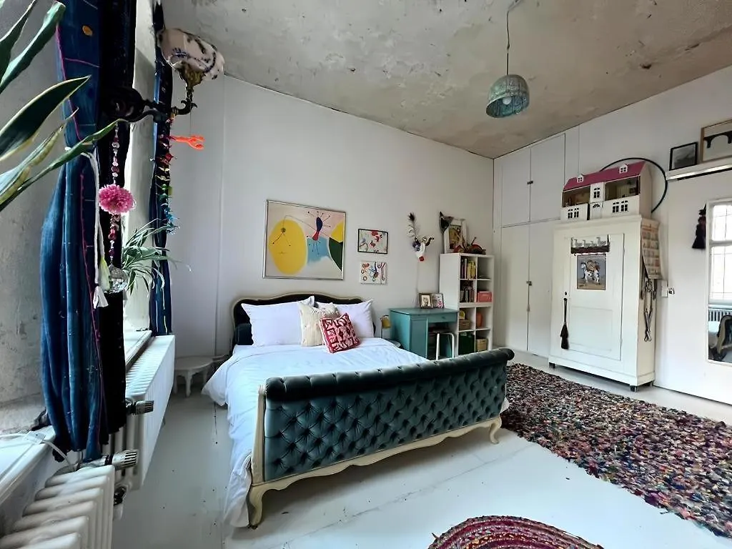 Artisanal Warehouse Conversion 柏林